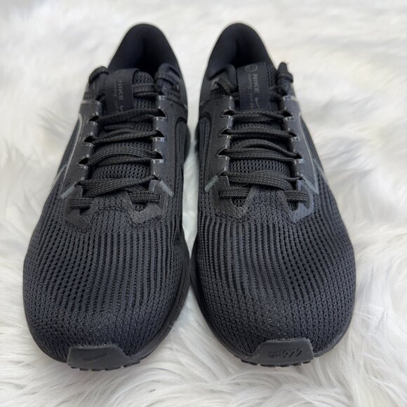 Nike Air Zoom Pegasus 40 Low Womens Running Shoes Black DV3854-003 VNDS Sz 7 - Picture 2 of 7